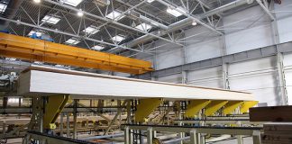 Una fábrica de productos de madera reduce las paradas gracias a las guías lineales de NSK